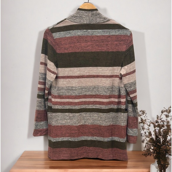 Bobeau Sweater NWOT - Picture 2 of 2